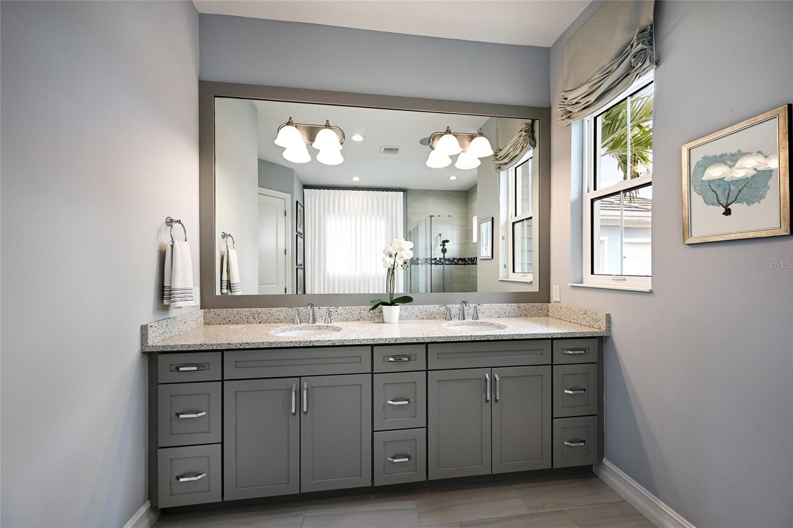 LAKE CLUB - Residential