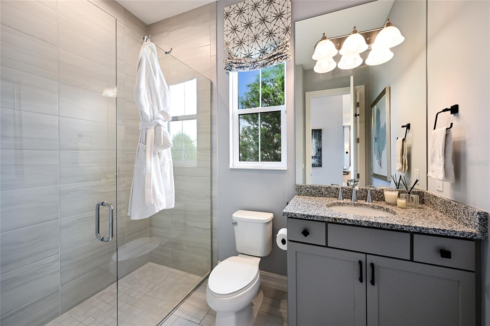 LAKE CLUB - Residential