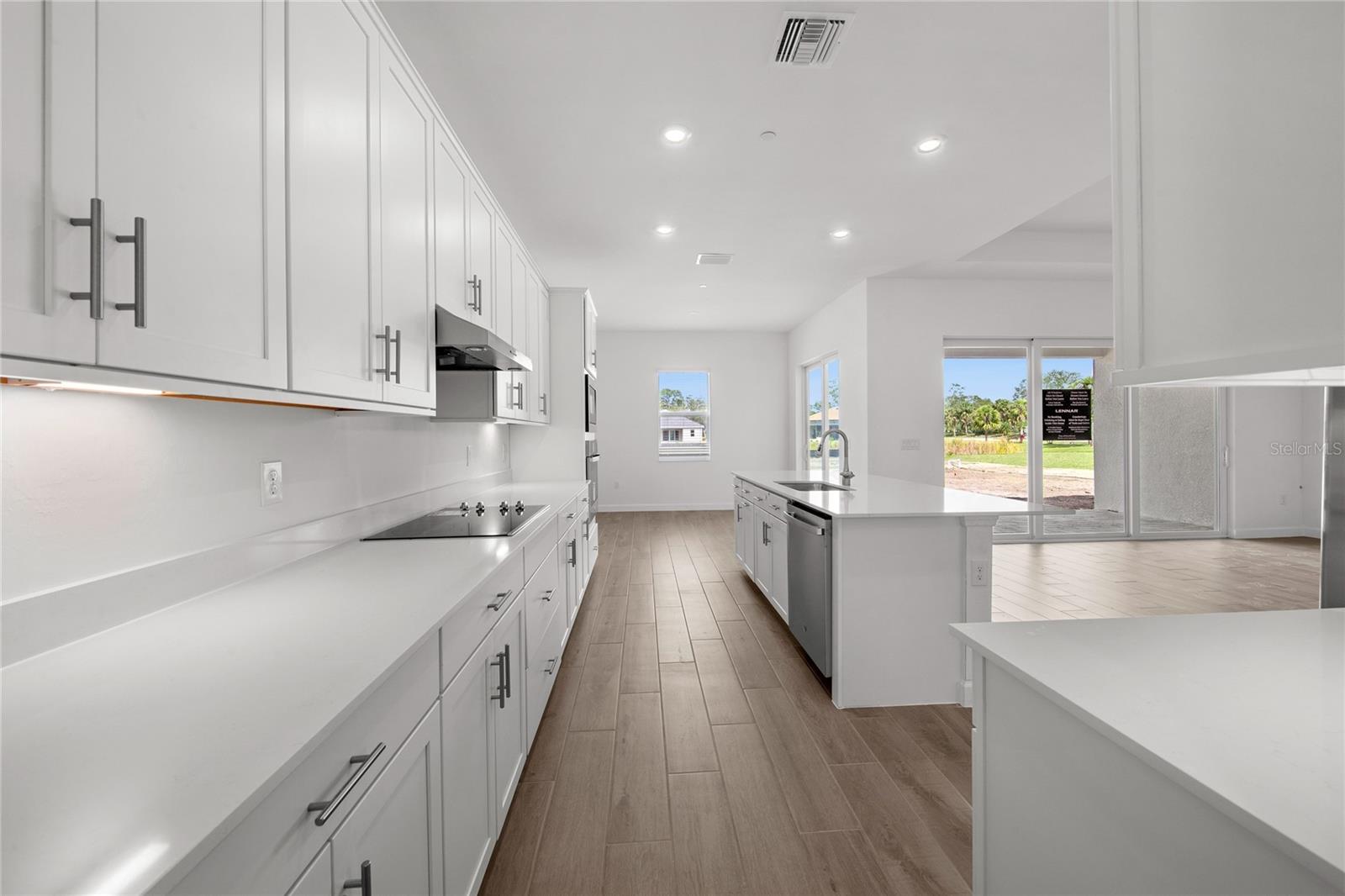 CALUSA COUNTRY CLUB - Residential