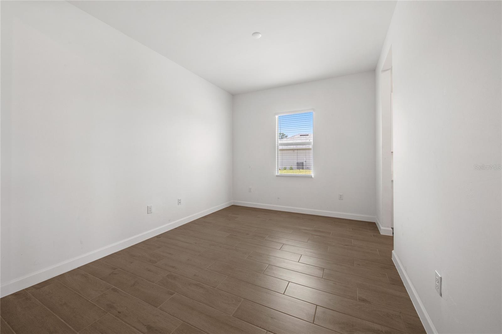 CALUSA COUNTRY CLUB - Residential