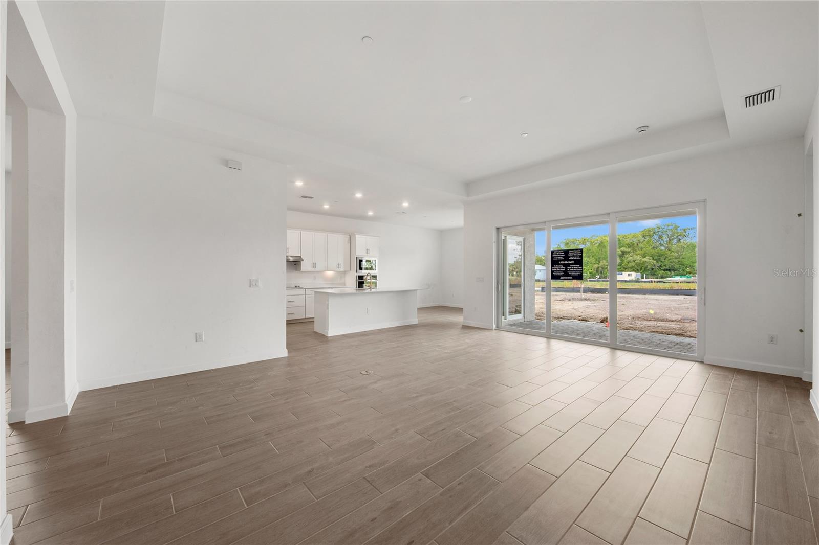 CALUSA COUNTRY CLUB - Residential