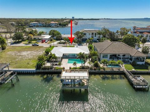 5105 W LONGFELLOW AVENUE TAMPA FL 33629