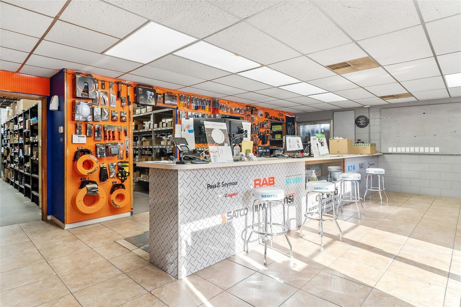 LEESBURG CLEARVIEW TERRACE - Commercial Sale