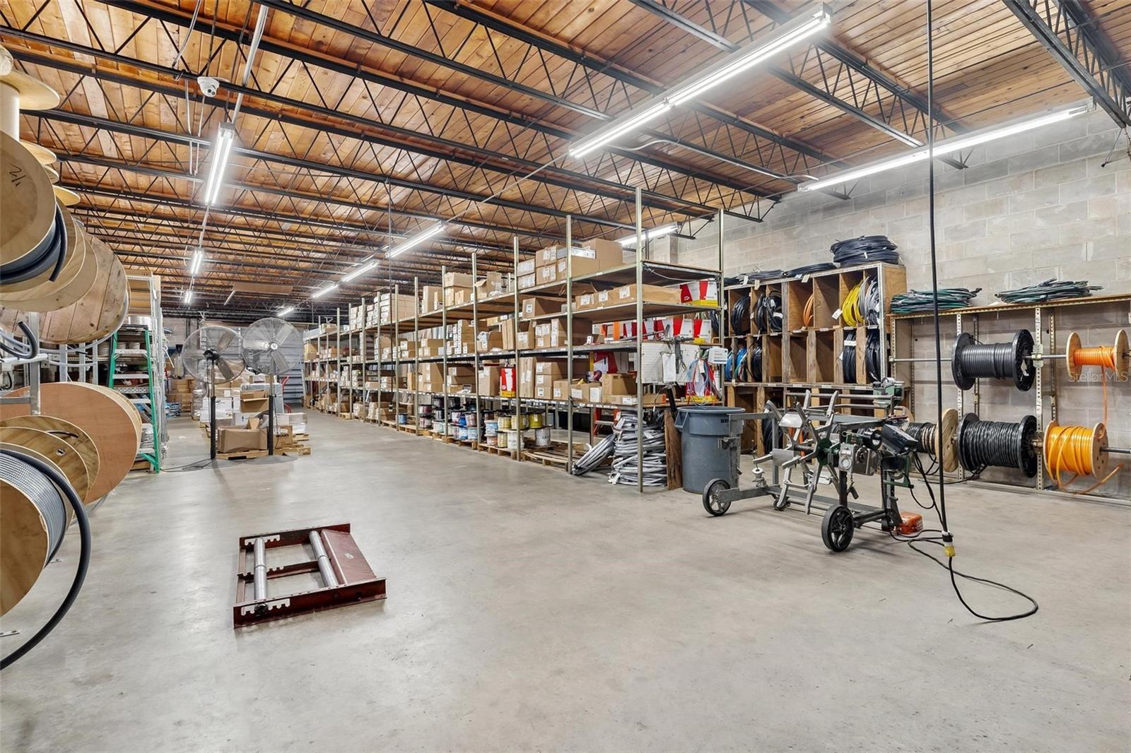 LEESBURG CLEARVIEW TERRACE - Commercial Sale