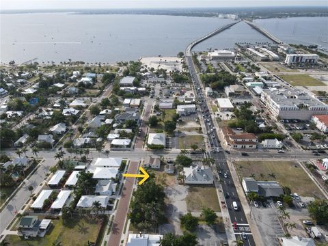 308 GOLDSTEIN STREET PUNTA GORDA FL 33950