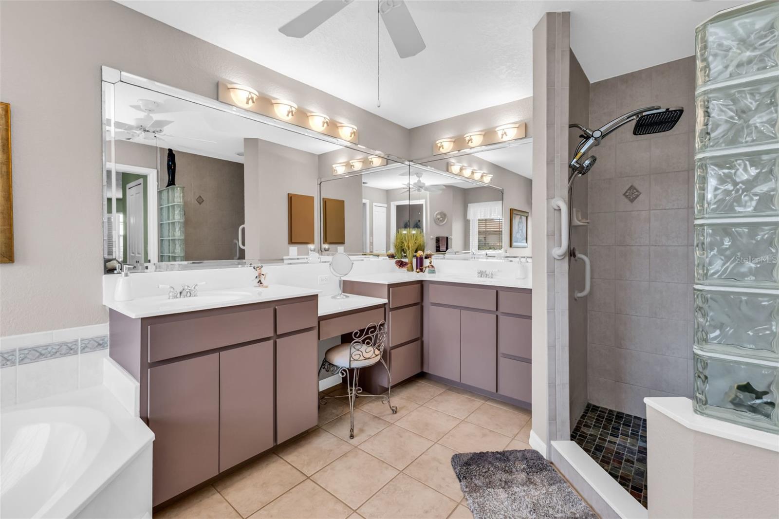 PUNTA GORDA ISLE SEC 21 - Residential