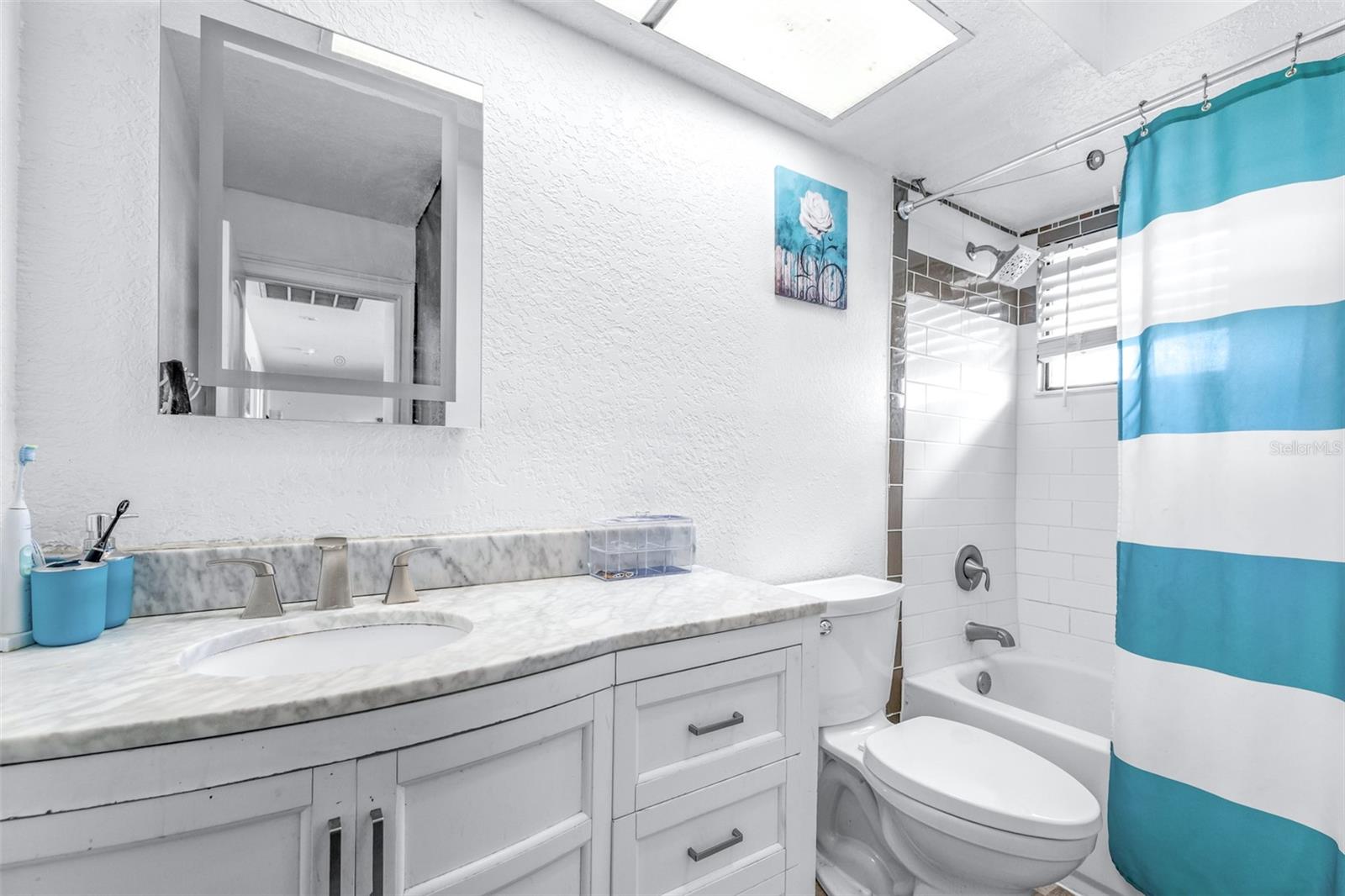 LAKE GREENBRIER CONDOMINUM (9035) - Residential