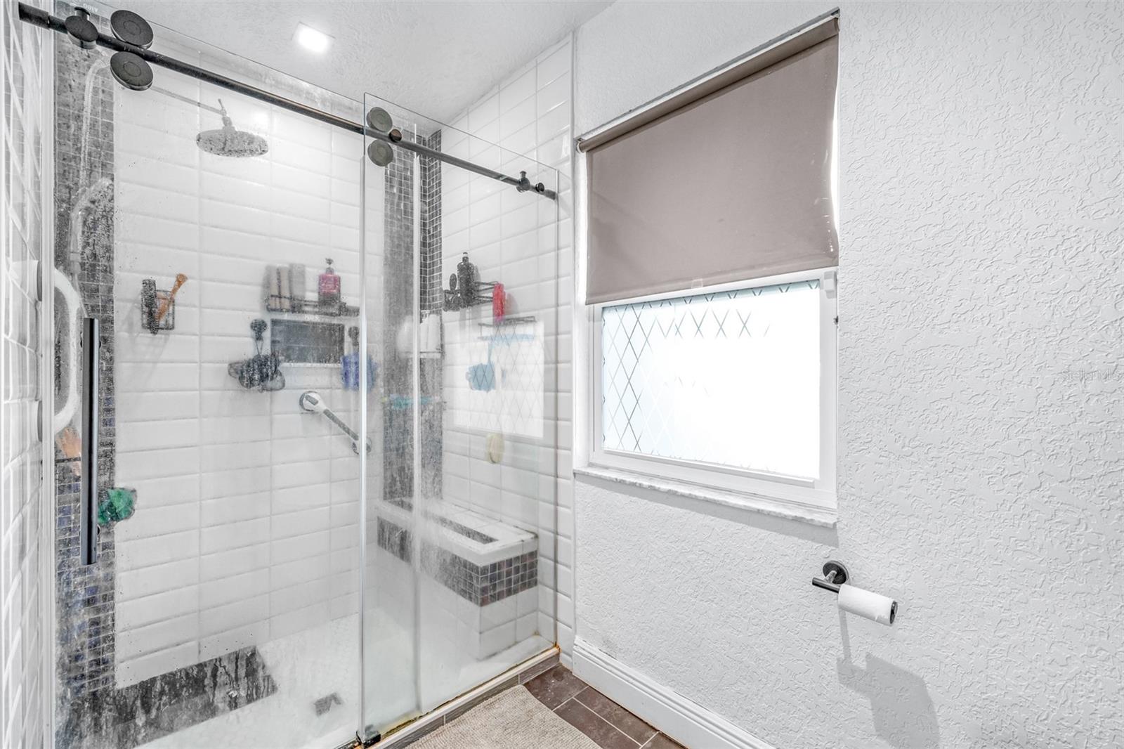 LAKE GREENBRIER CONDOMINUM (9035) - Residential