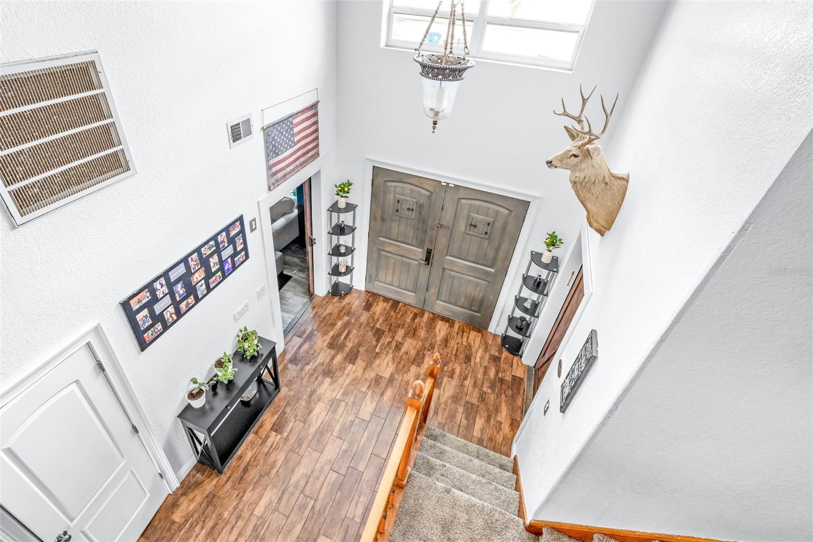 LAKE GREENBRIER CONDOMINUM (9035) - Residential