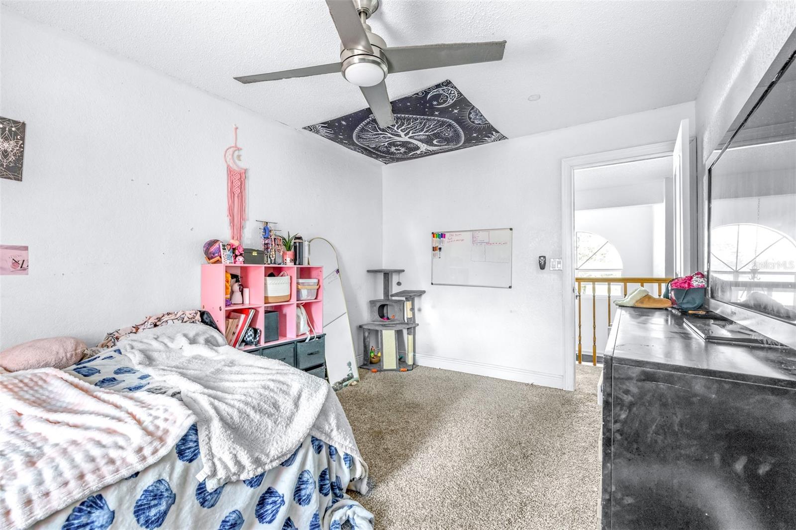 LAKE GREENBRIER CONDOMINUM (9035) - Residential