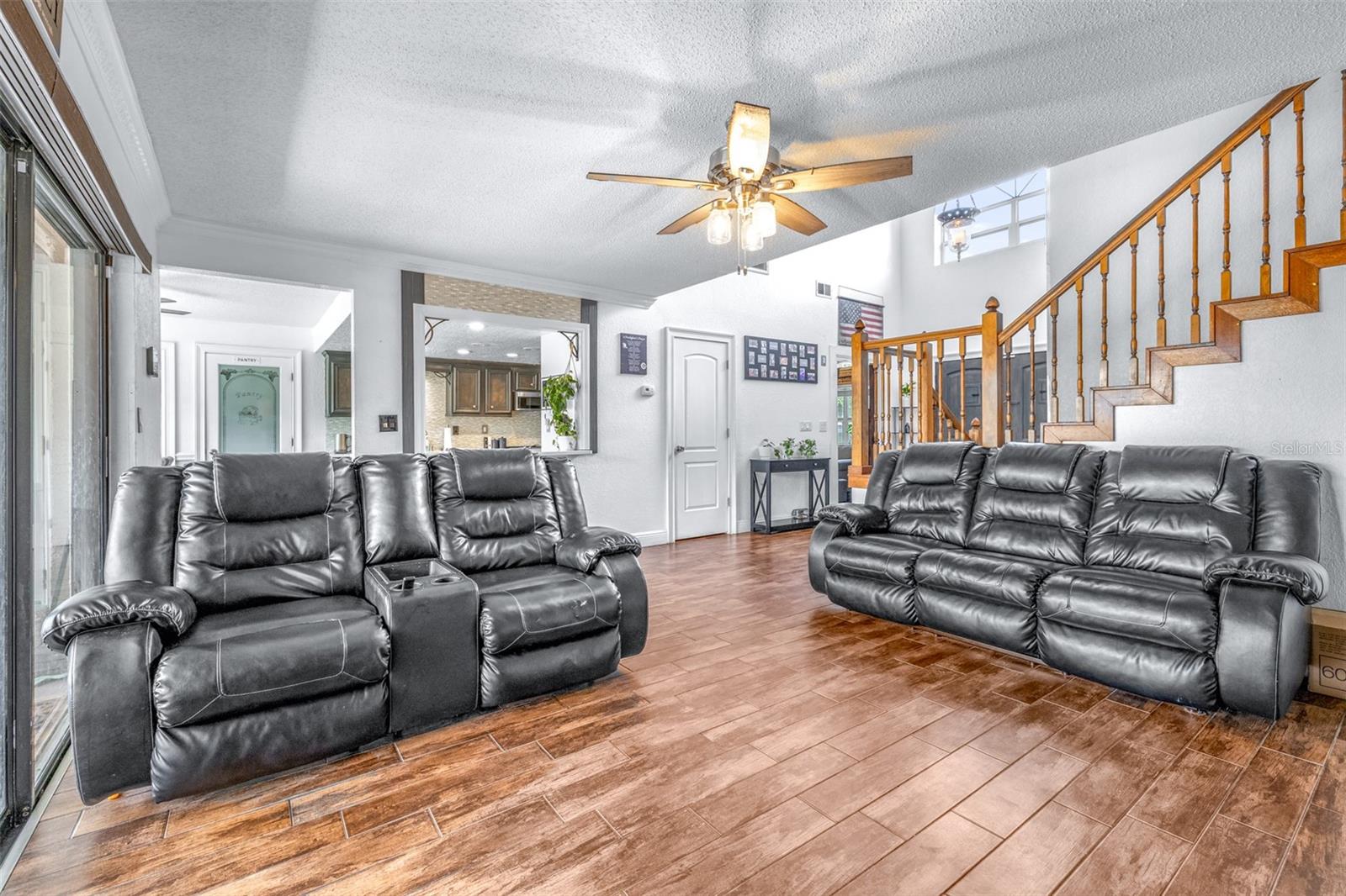 LAKE GREENBRIER CONDOMINUM (9035) - Residential