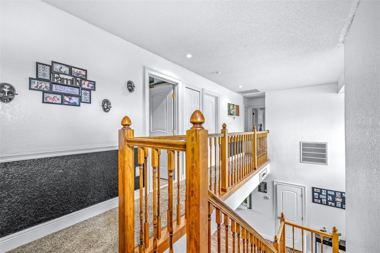 LAKE GREENBRIER CONDOMINUM (9035) - Residential