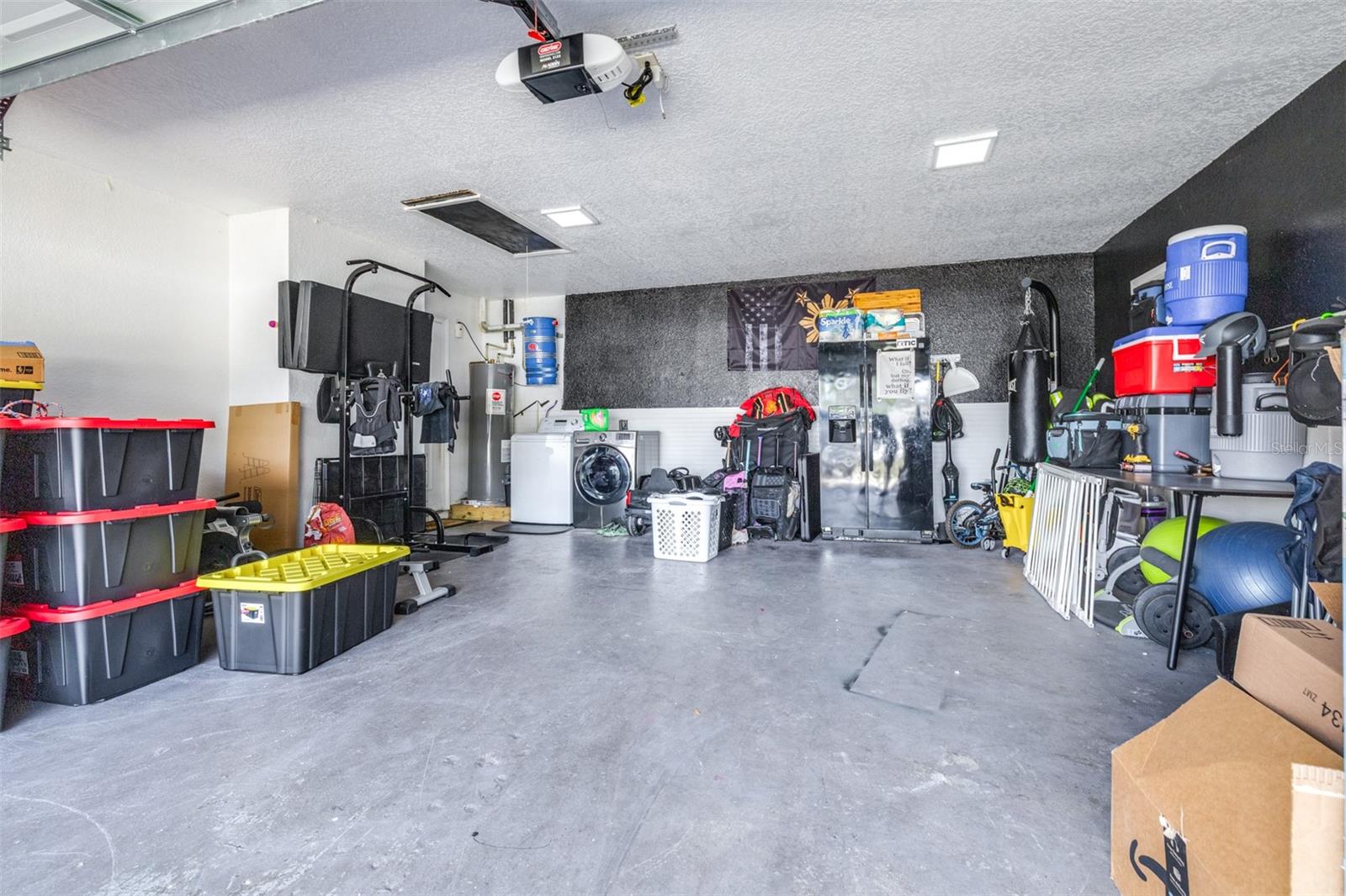 LAKE GREENBRIER CONDOMINUM (9035) - Residential