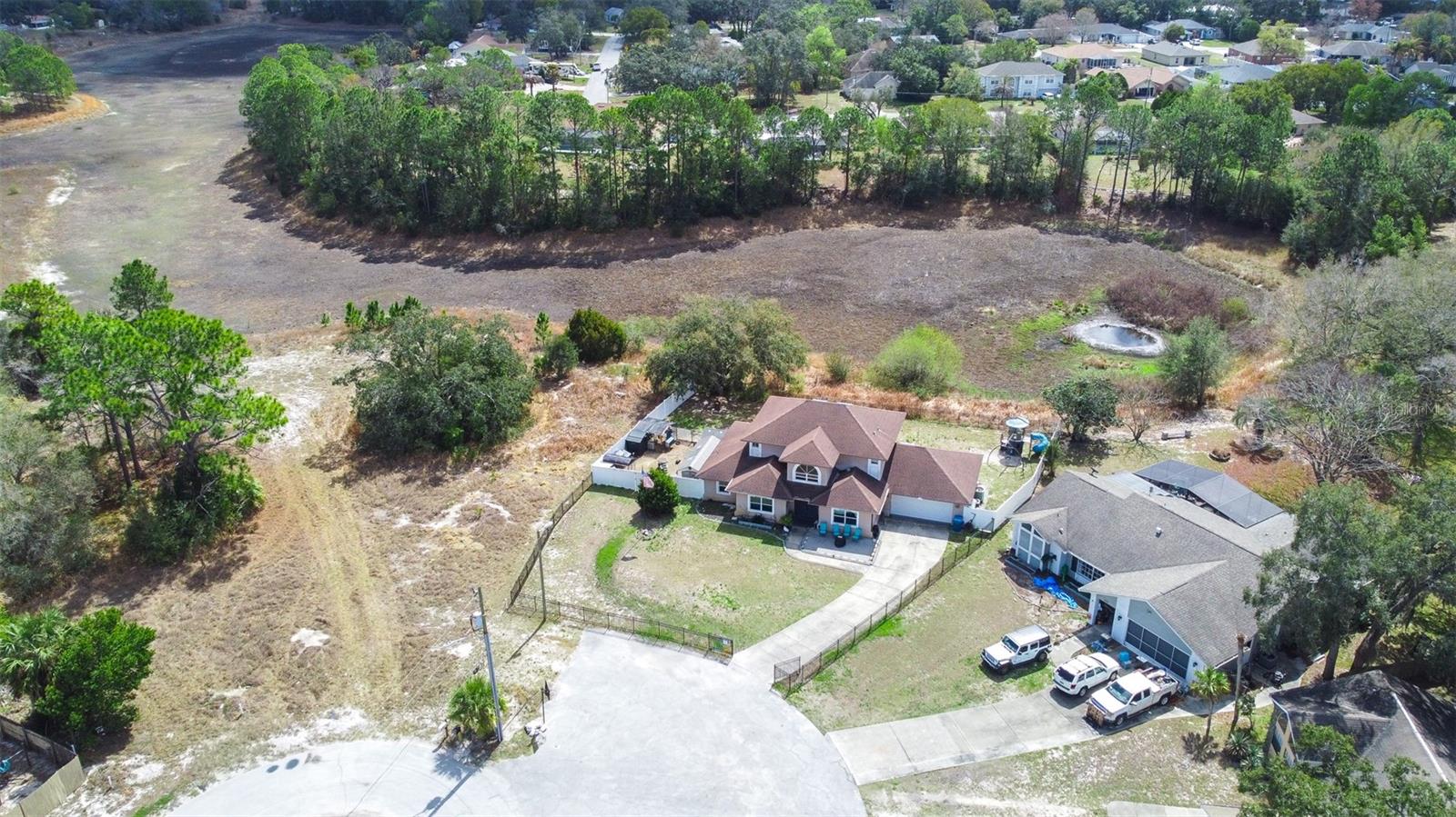 LAKE GREENBRIER CONDOMINUM (9035) - Residential