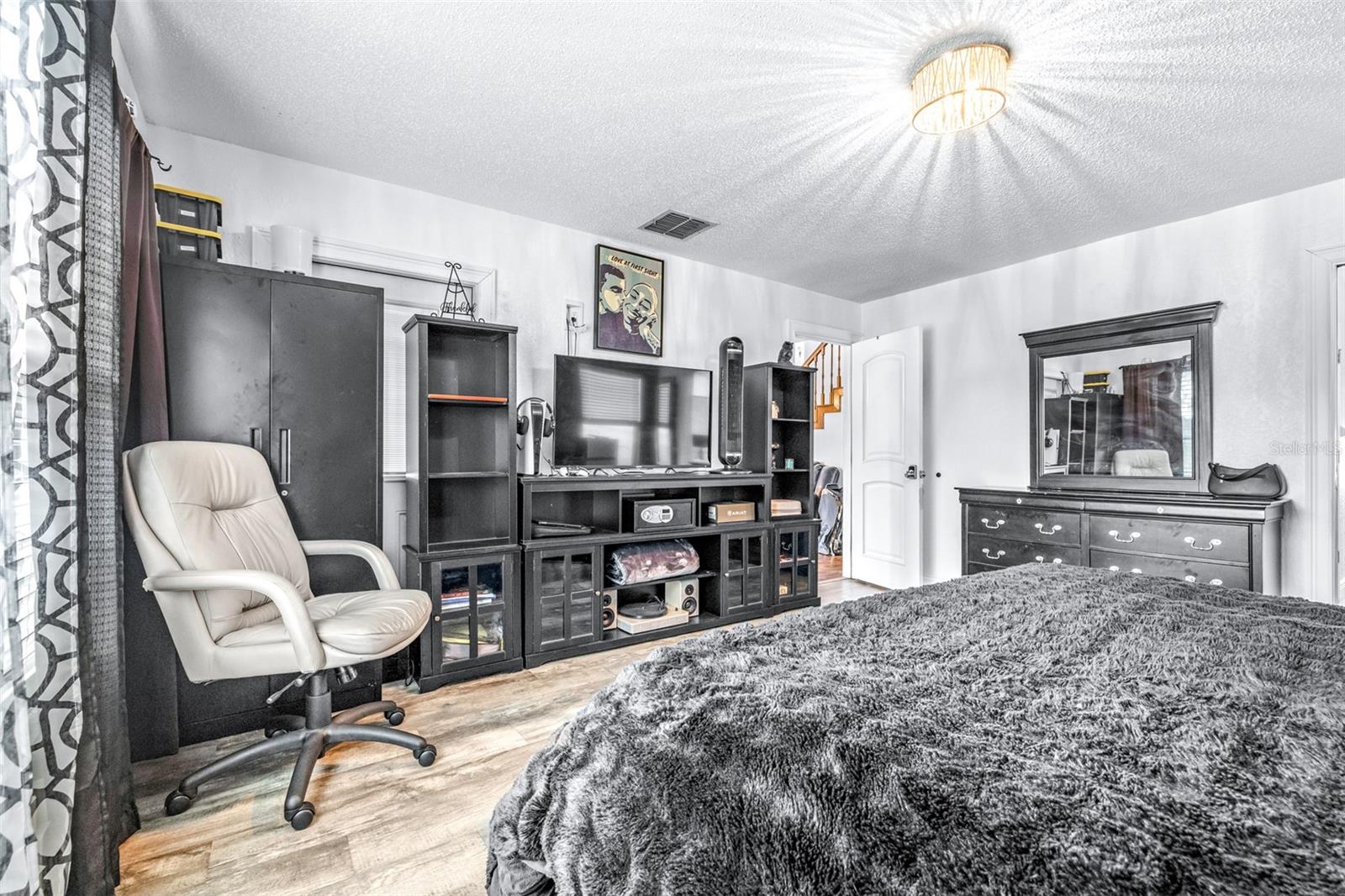 LAKE GREENBRIER CONDOMINUM (9035) - Residential