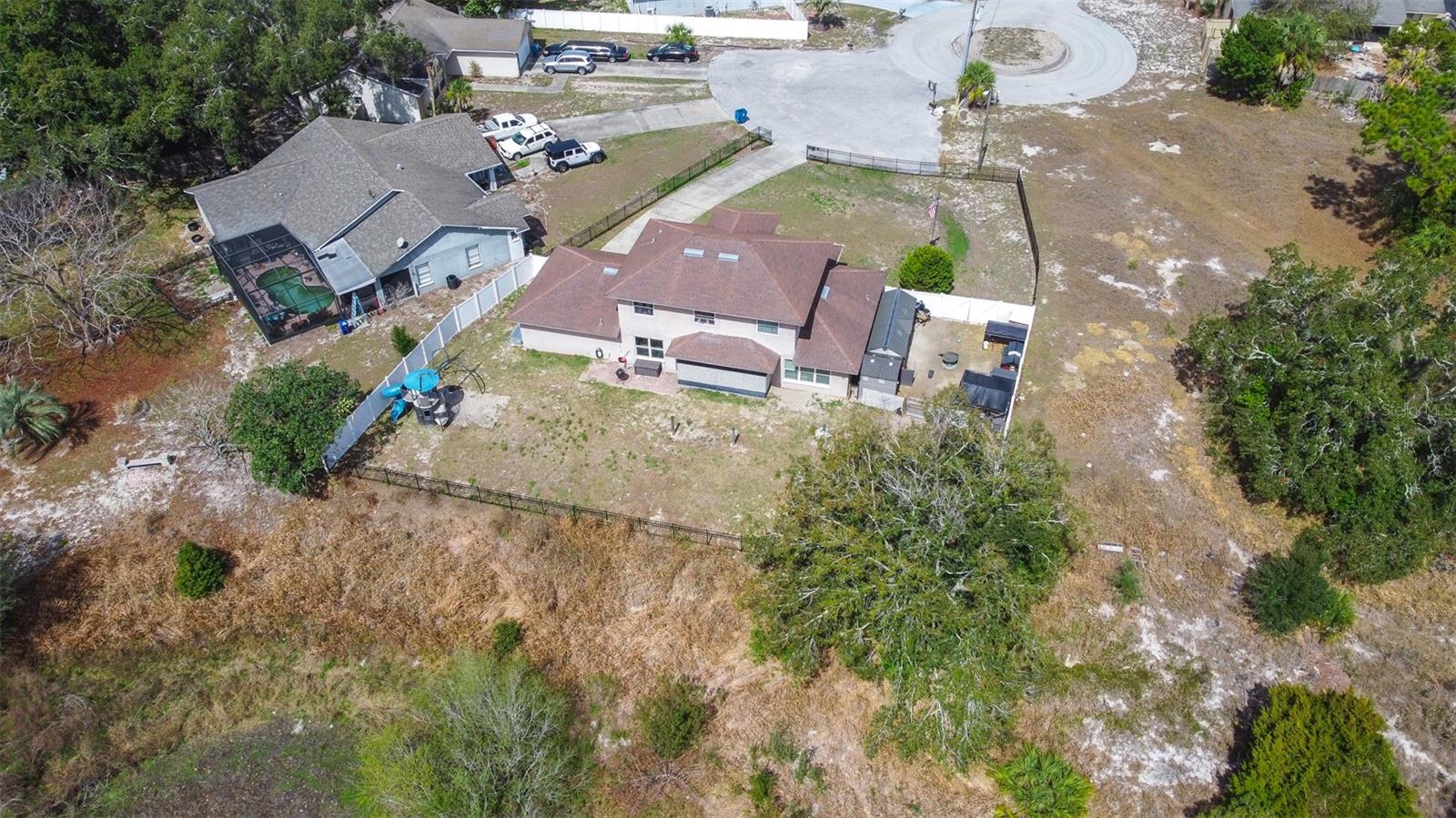 LAKE GREENBRIER CONDOMINUM (9035) - Residential