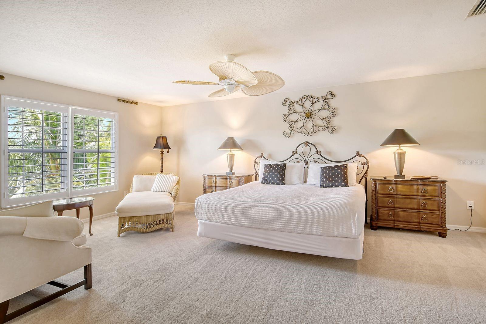 SIESTA BEACH - Residential Lease