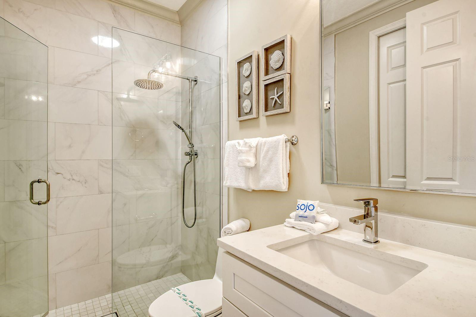 SIESTA BEACH - Residential Lease