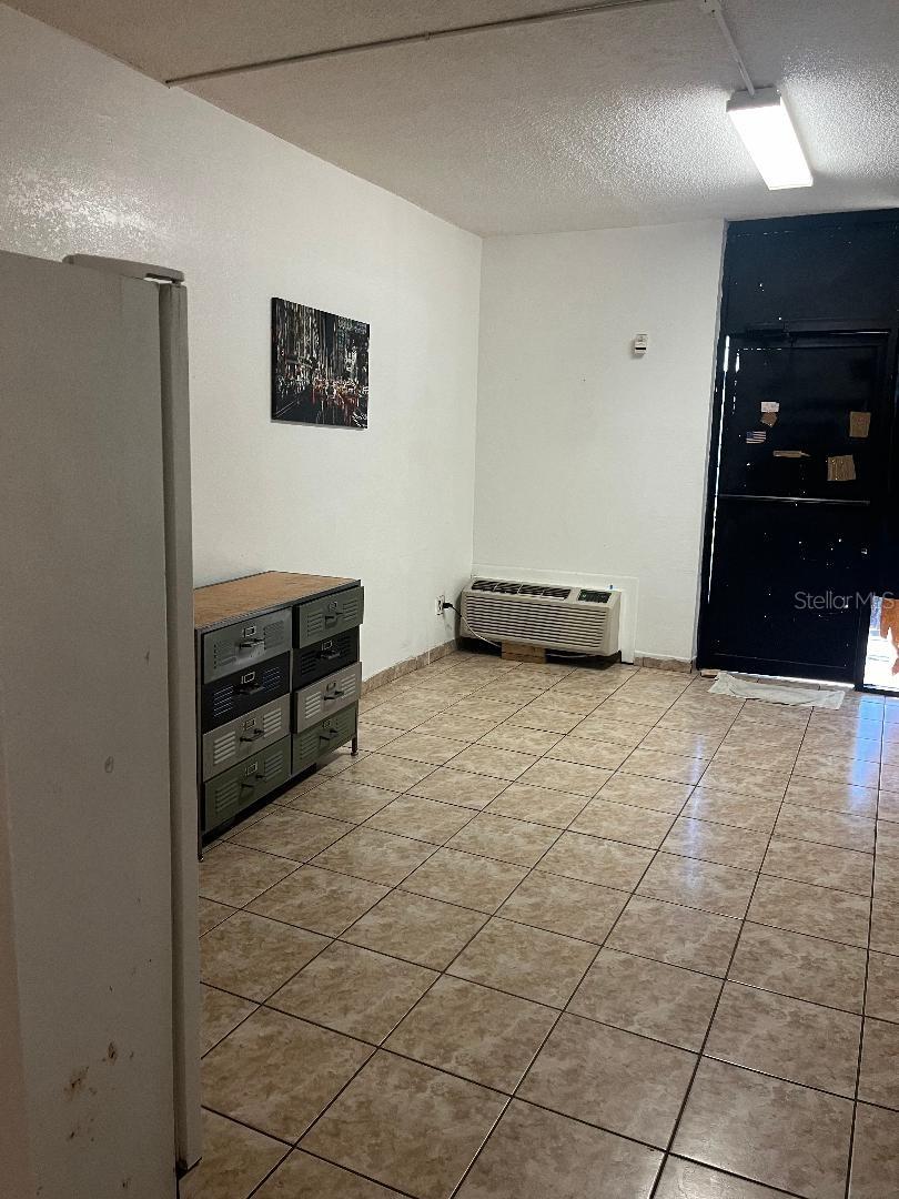 ALLIANCE CONDO - Residential Lease