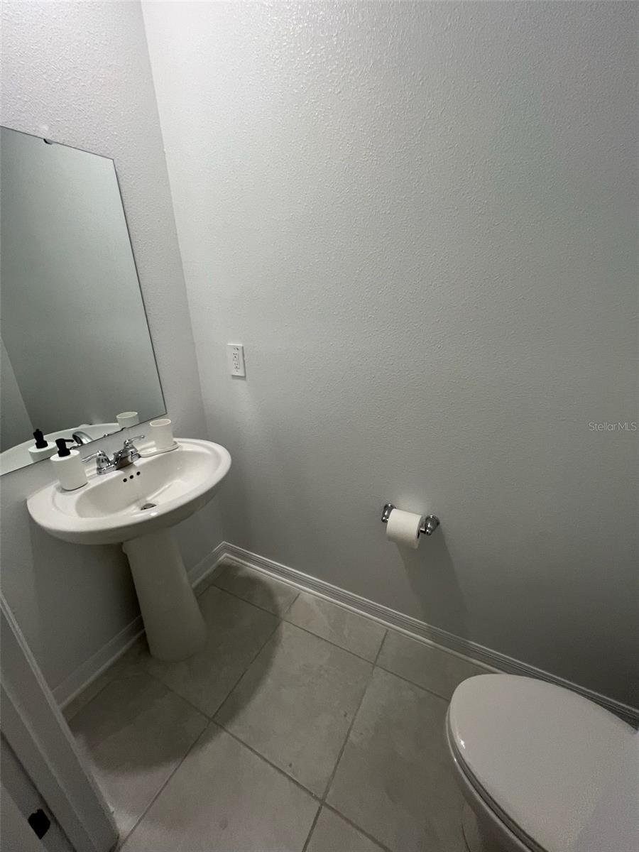 PEACE CRK RESERVE - Residential Lease