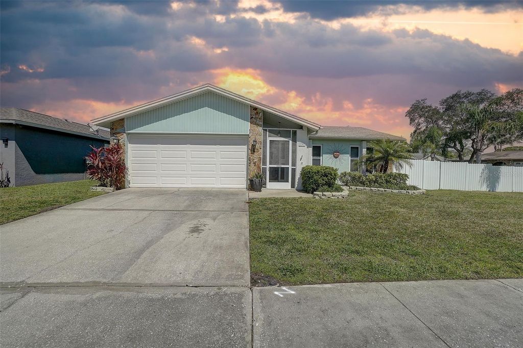 Photo of 8302 124th Terrace, Largo, FL 33773 (MLS # U8234068)