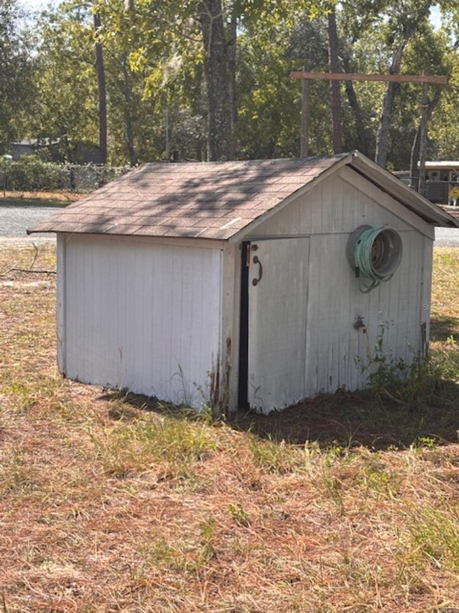 BEDFORD OAKS - Residential