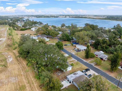 A home in WINTER HAVEN