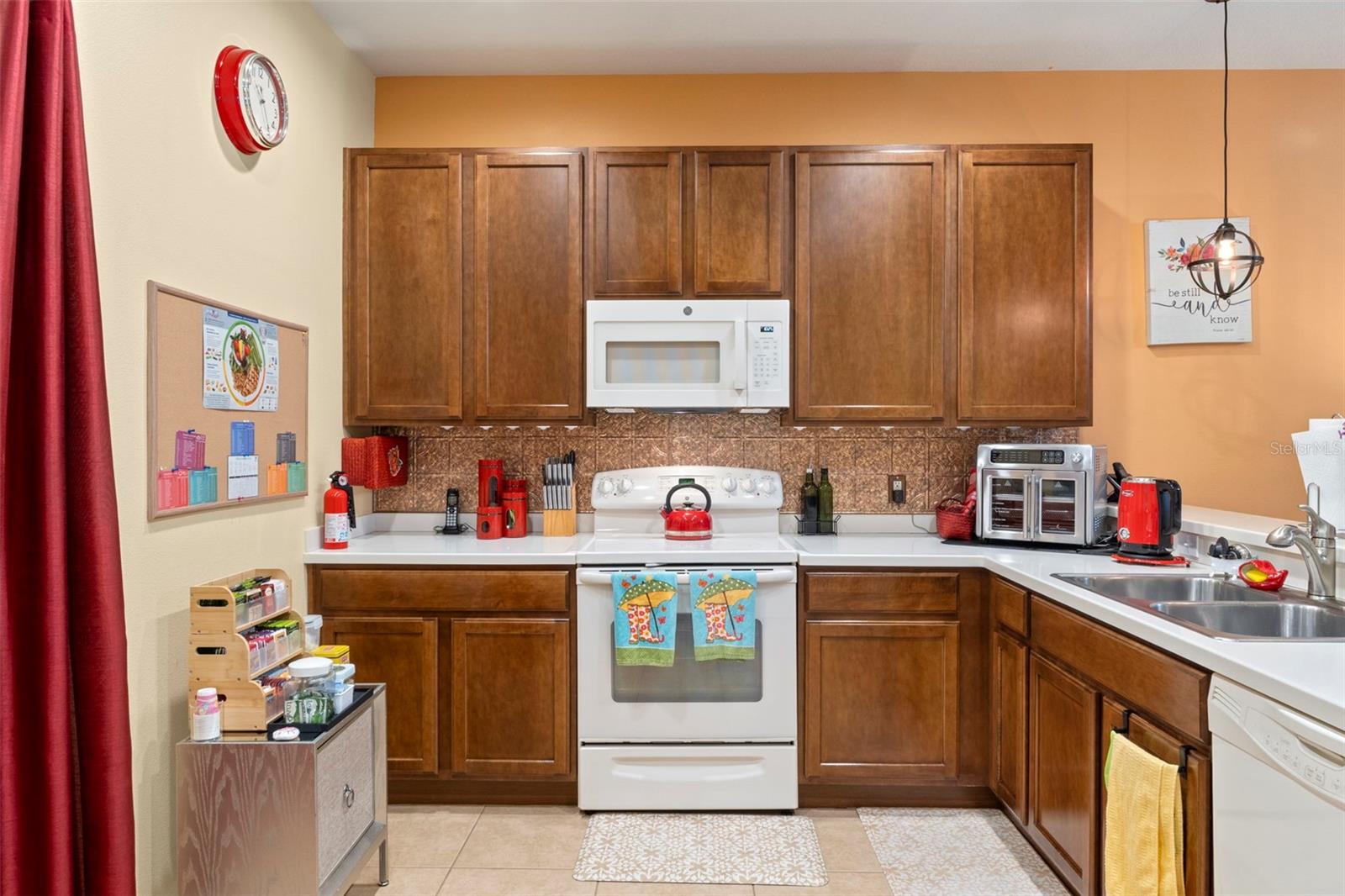 SPRING RIDGE - Residential