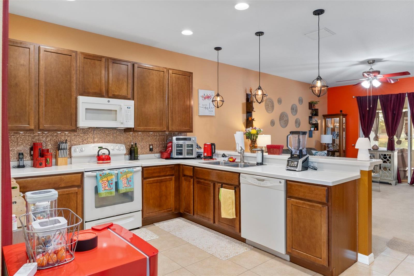 SPRING RIDGE - Residential