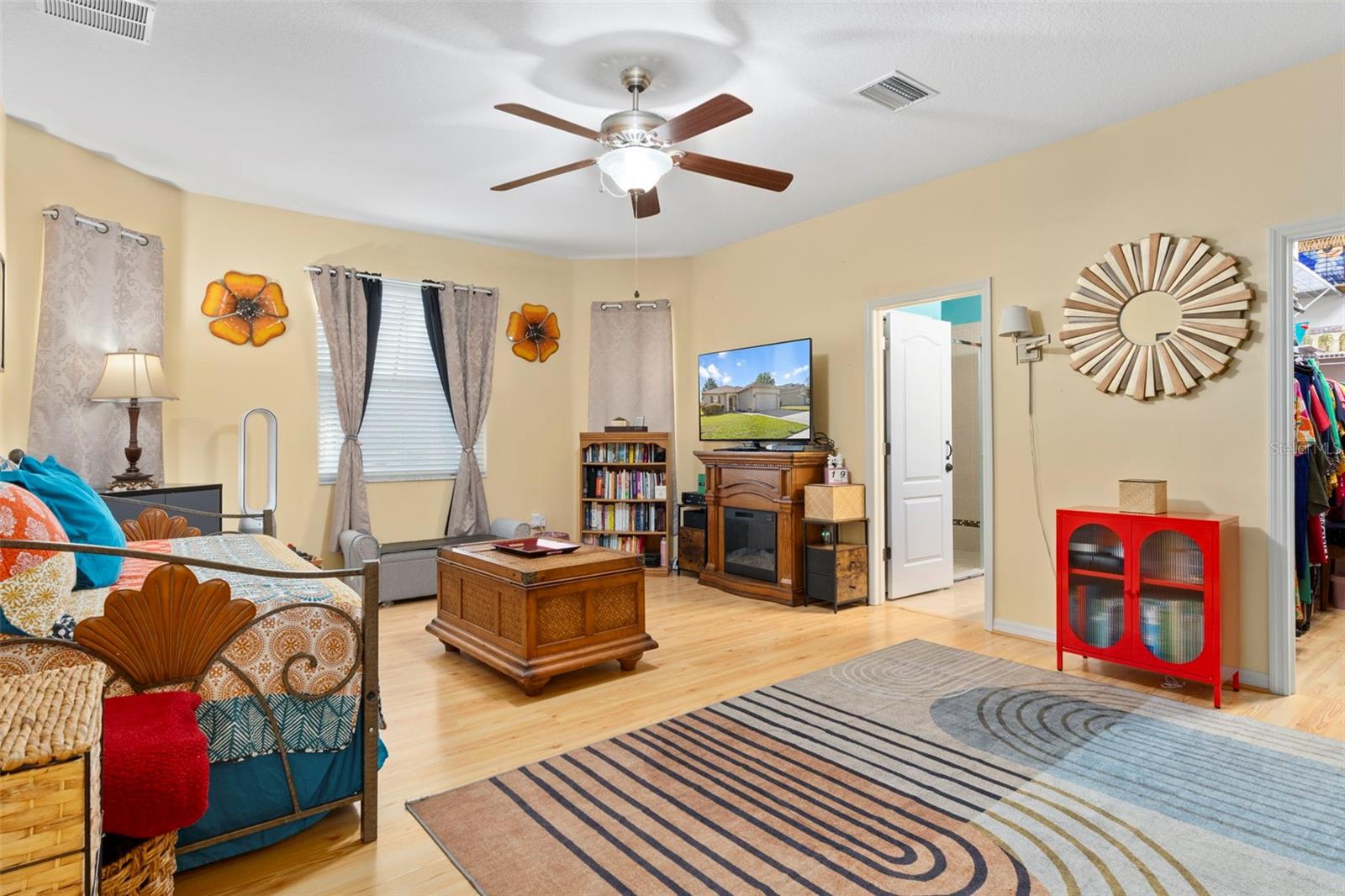 SPRING RIDGE - Residential