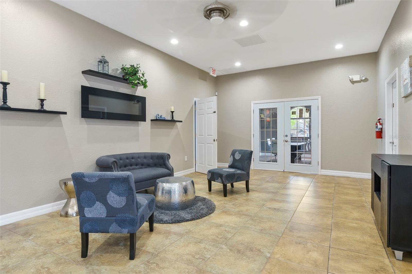 SPRING RIDGE - Residential