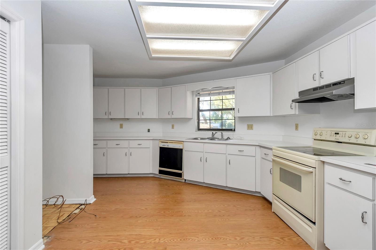 MAJESTIC OAKS - Residential