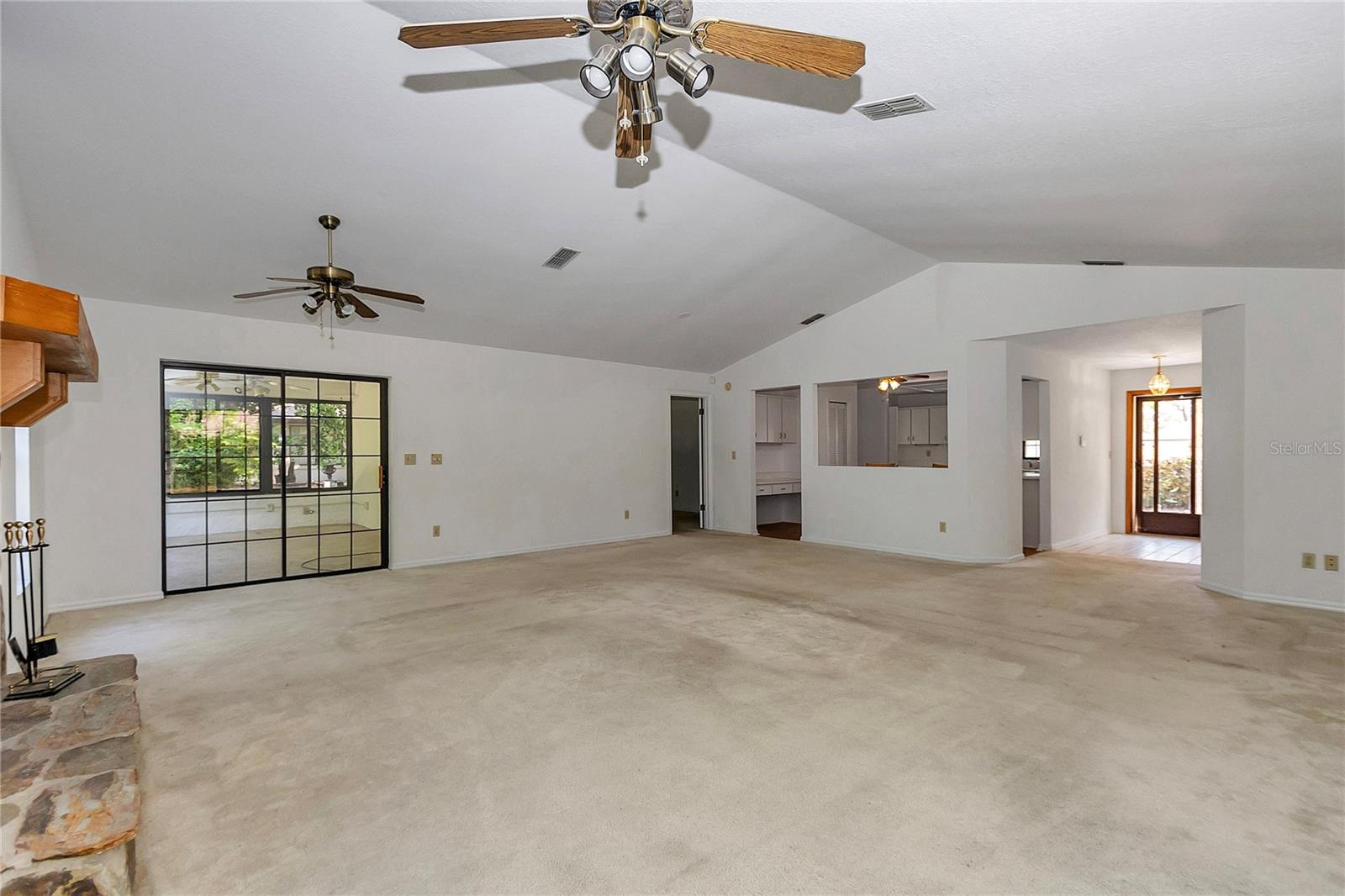 MAJESTIC OAKS - Residential