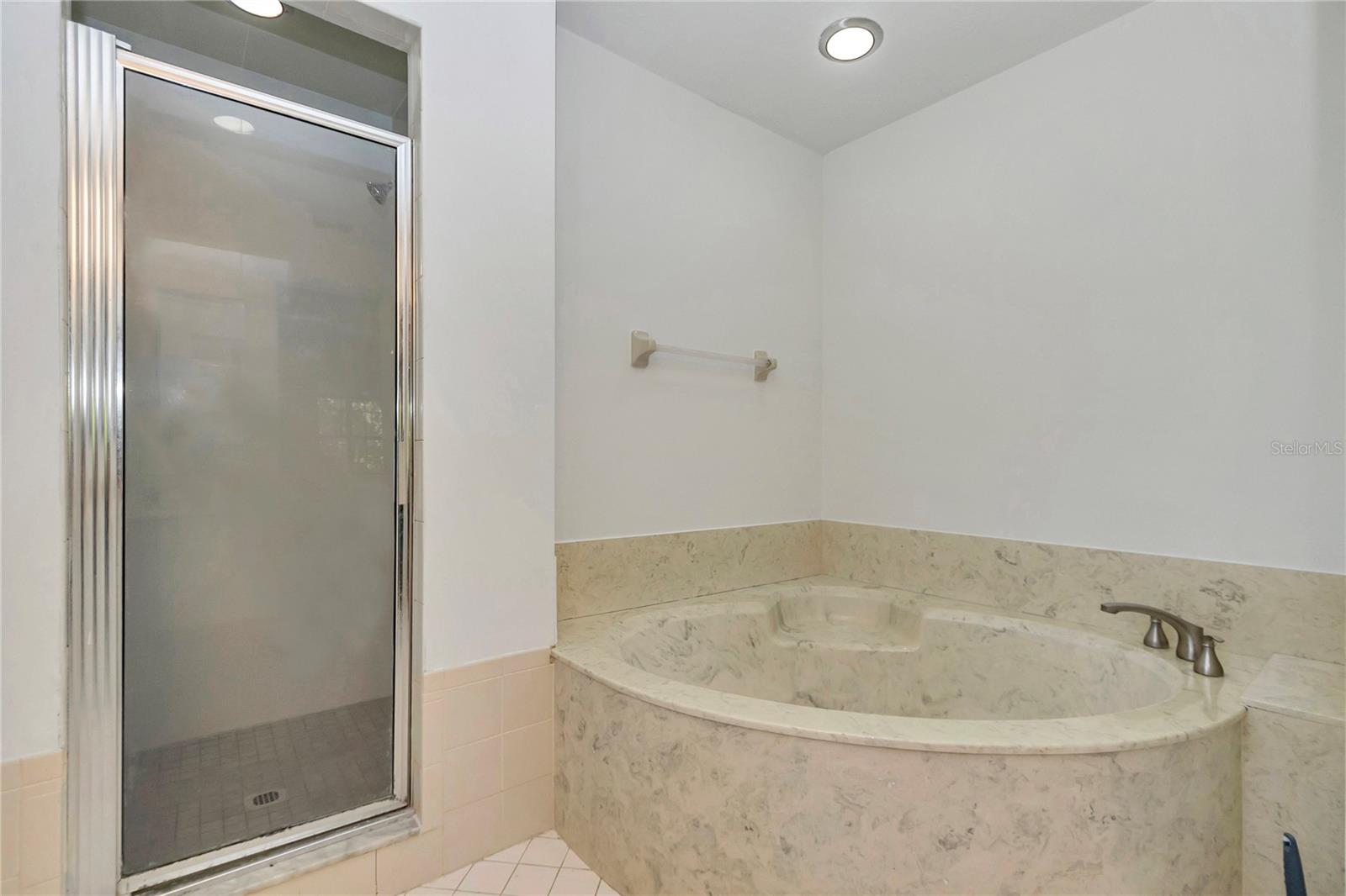 MAJESTIC OAKS - Residential