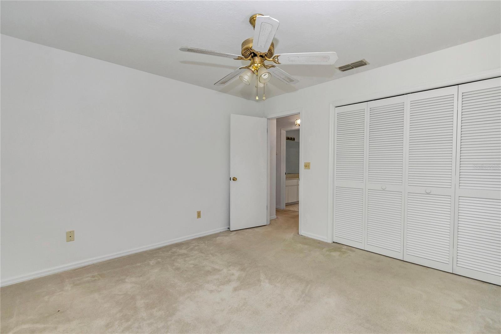 MAJESTIC OAKS - Residential