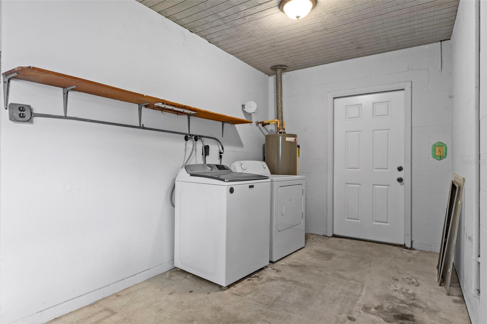 CITRUS SPGS UNIT 04 - Residential
