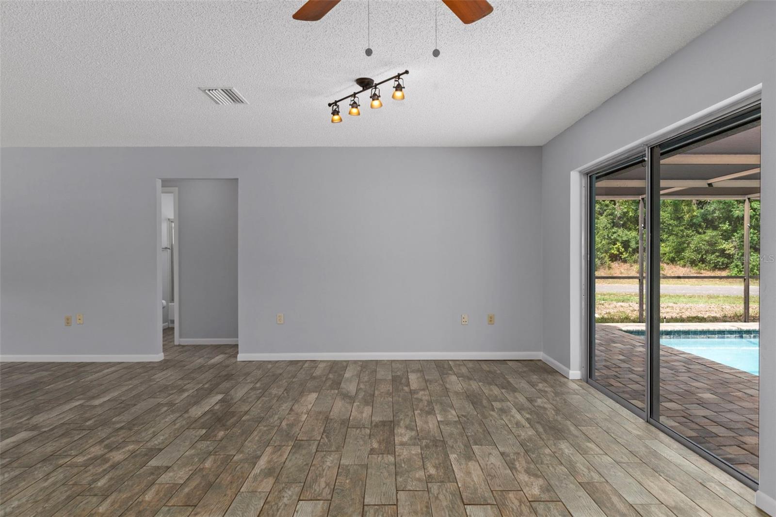 CITRUS SPGS UNIT 04 - Residential
