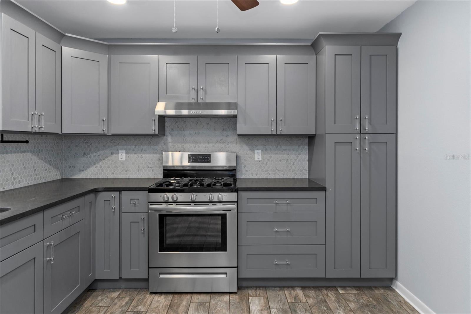 CITRUS SPGS UNIT 04 - Residential