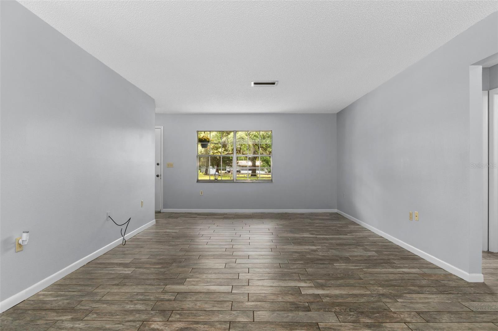 CITRUS SPGS UNIT 04 - Residential