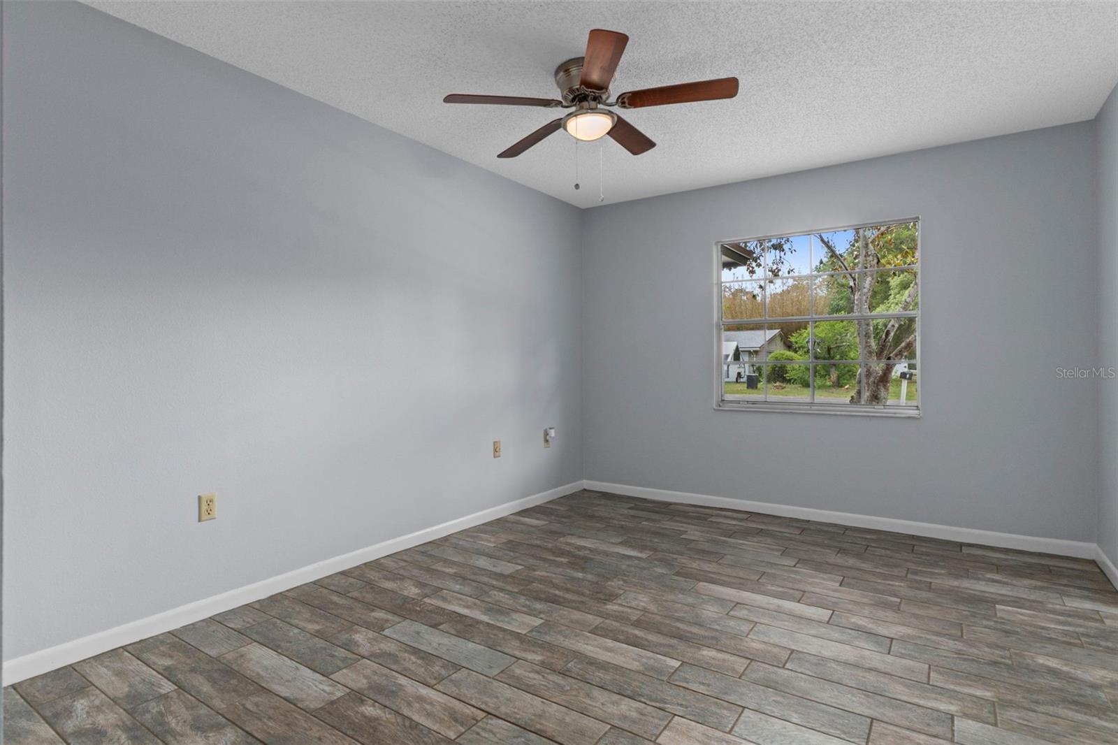 CITRUS SPGS UNIT 04 - Residential