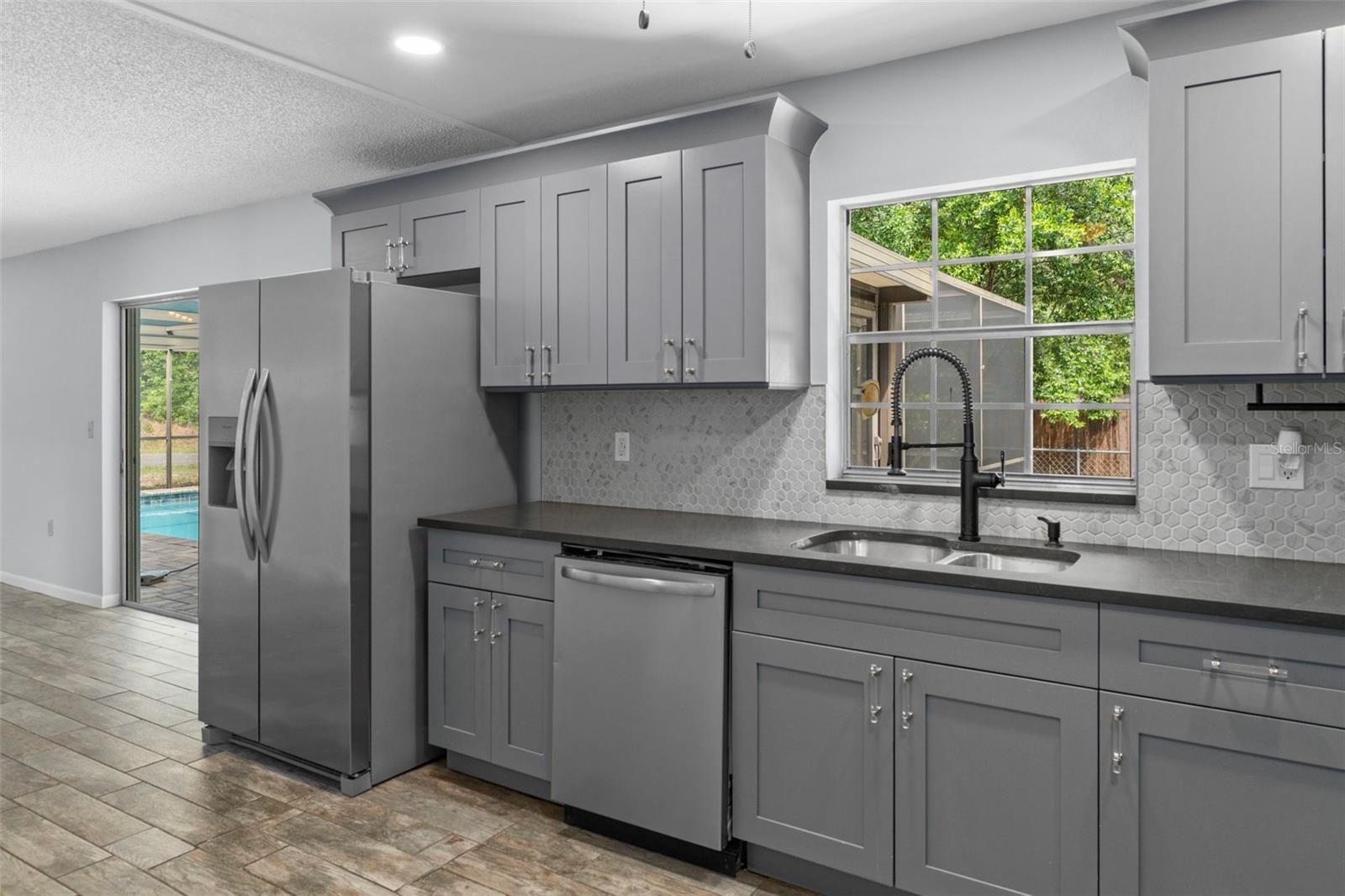 CITRUS SPGS UNIT 04 - Residential