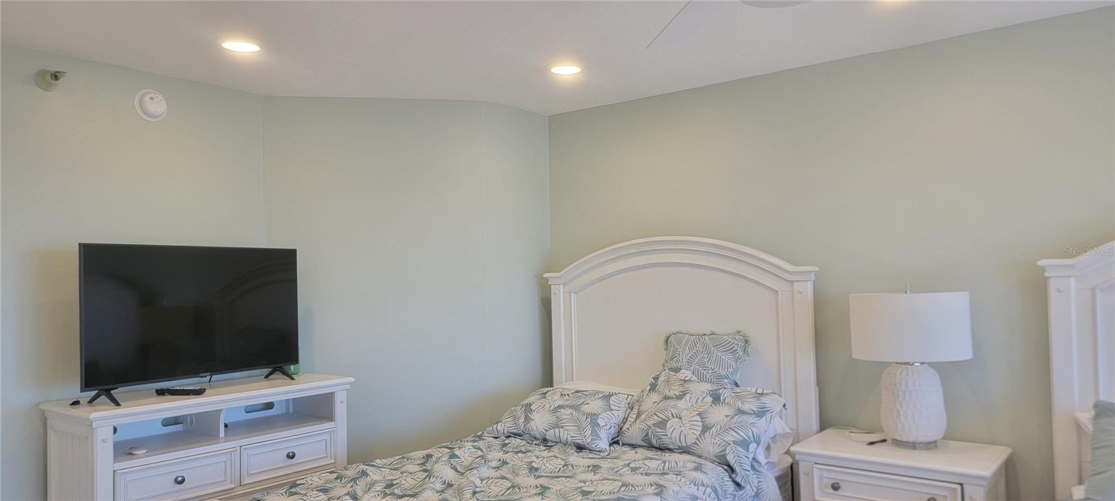 CRESCENT BEACH CLUB TWO CONDO - Residential