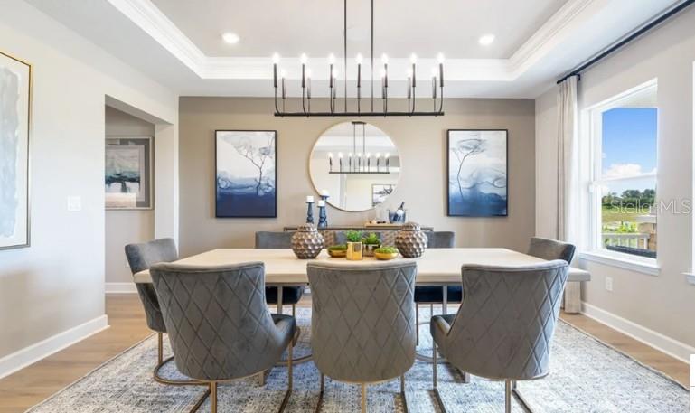 VICTORIA LAKES - Residential