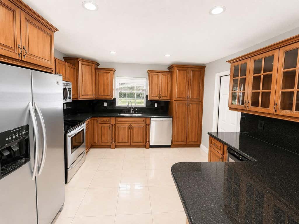Photo of 7126 Sheffield Drive, Lakeland, FL 33810 (MLS # S5155111)