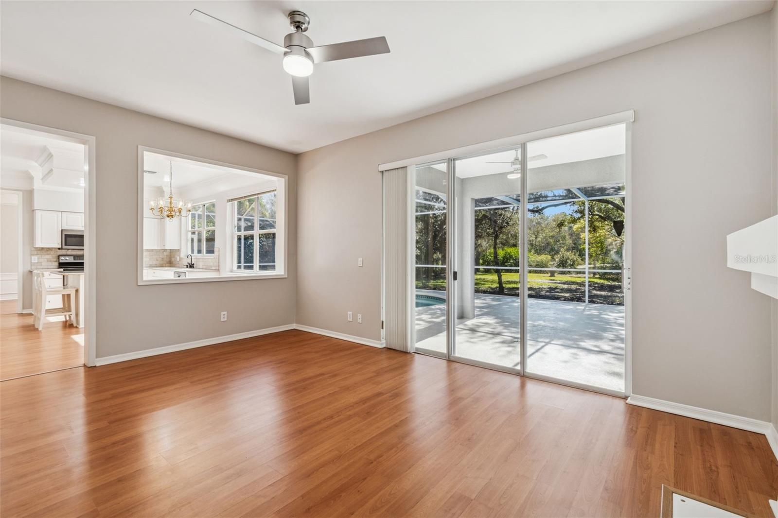 TAMPA PALMS - Residential