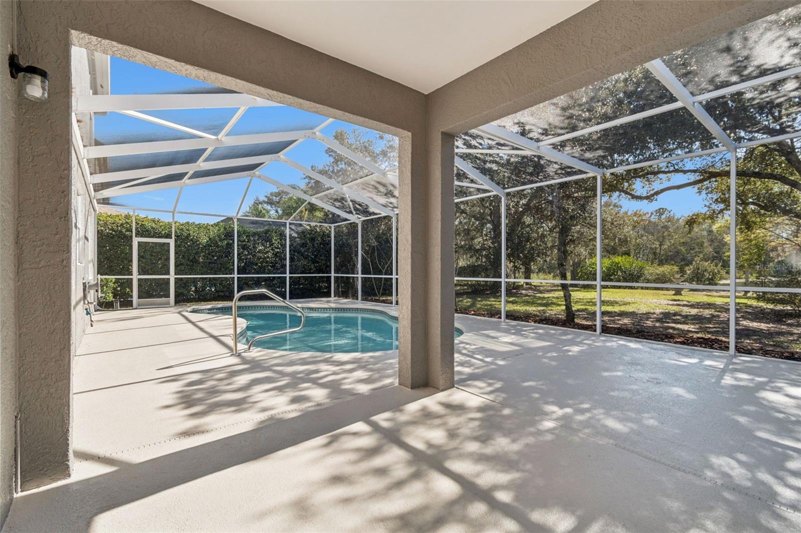 TAMPA PALMS - Residential