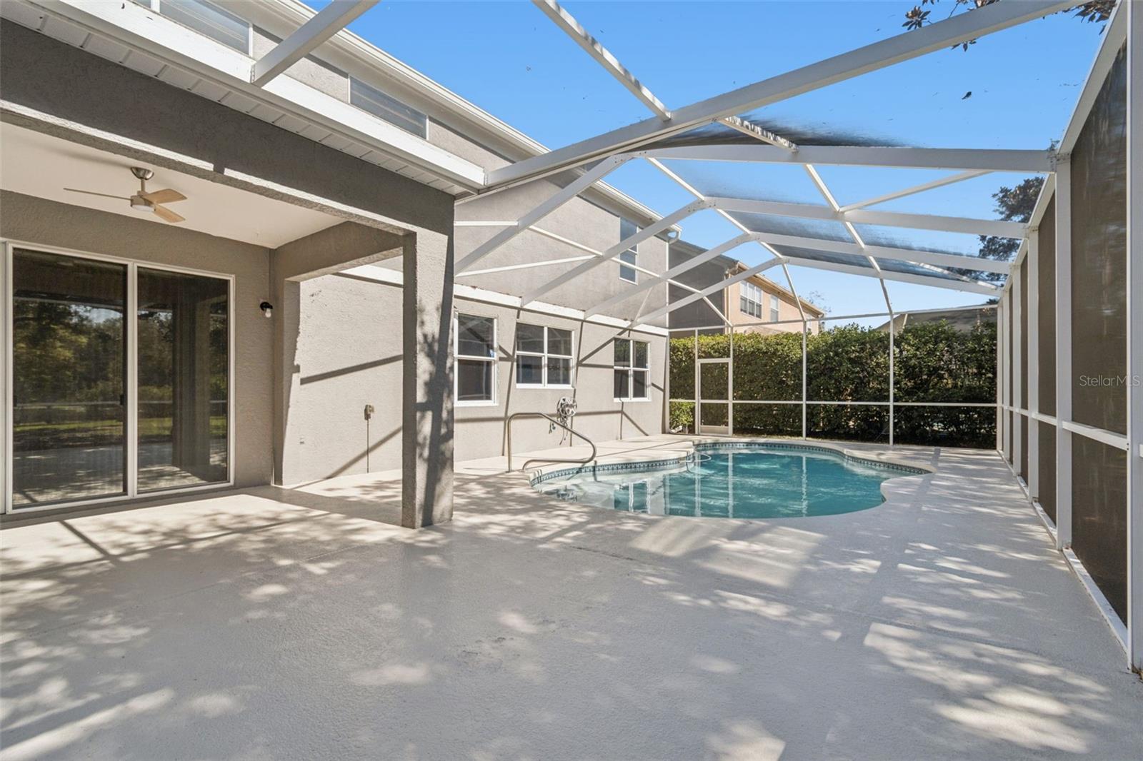 TAMPA PALMS - Residential