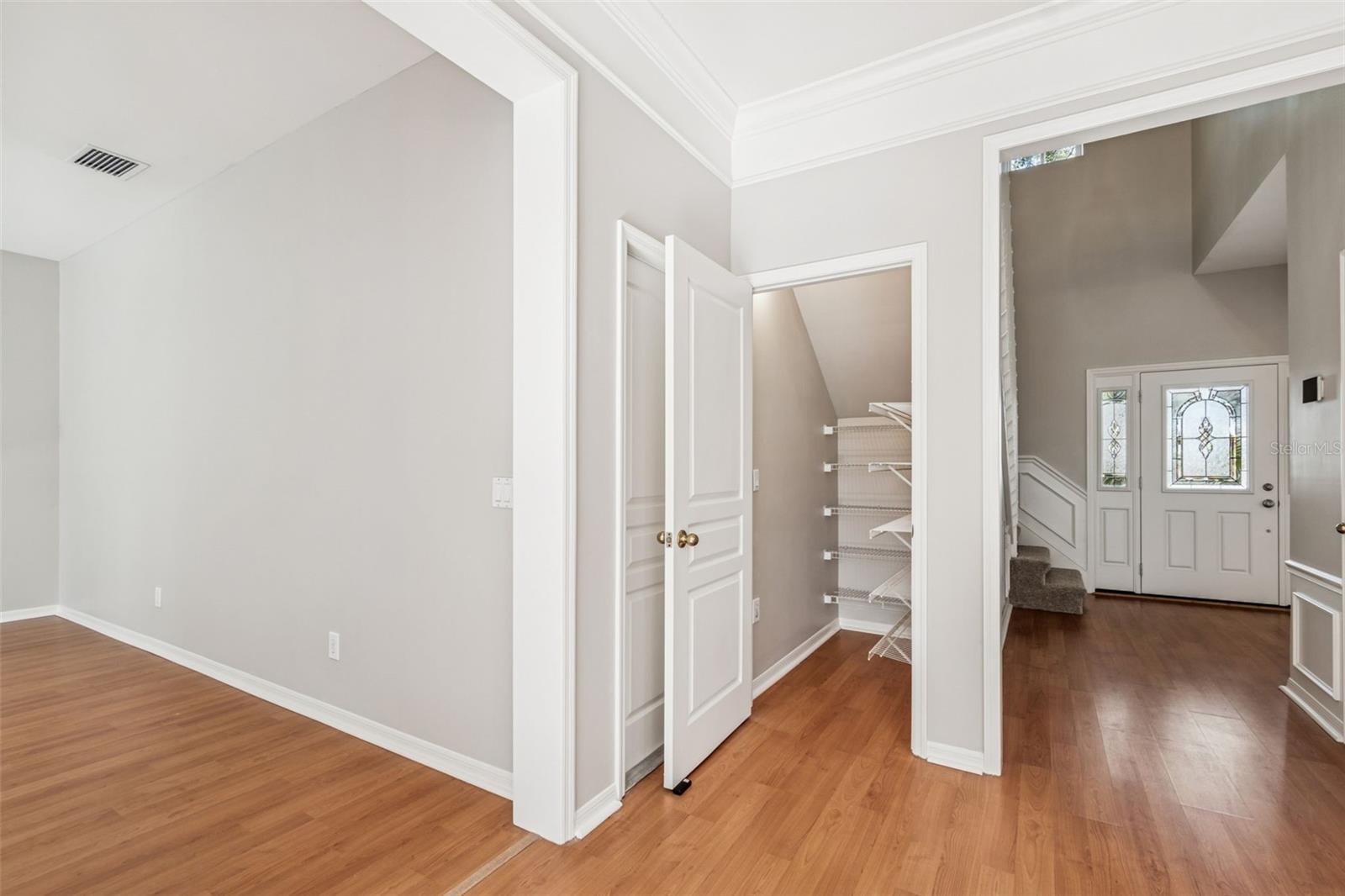 TAMPA PALMS - Residential