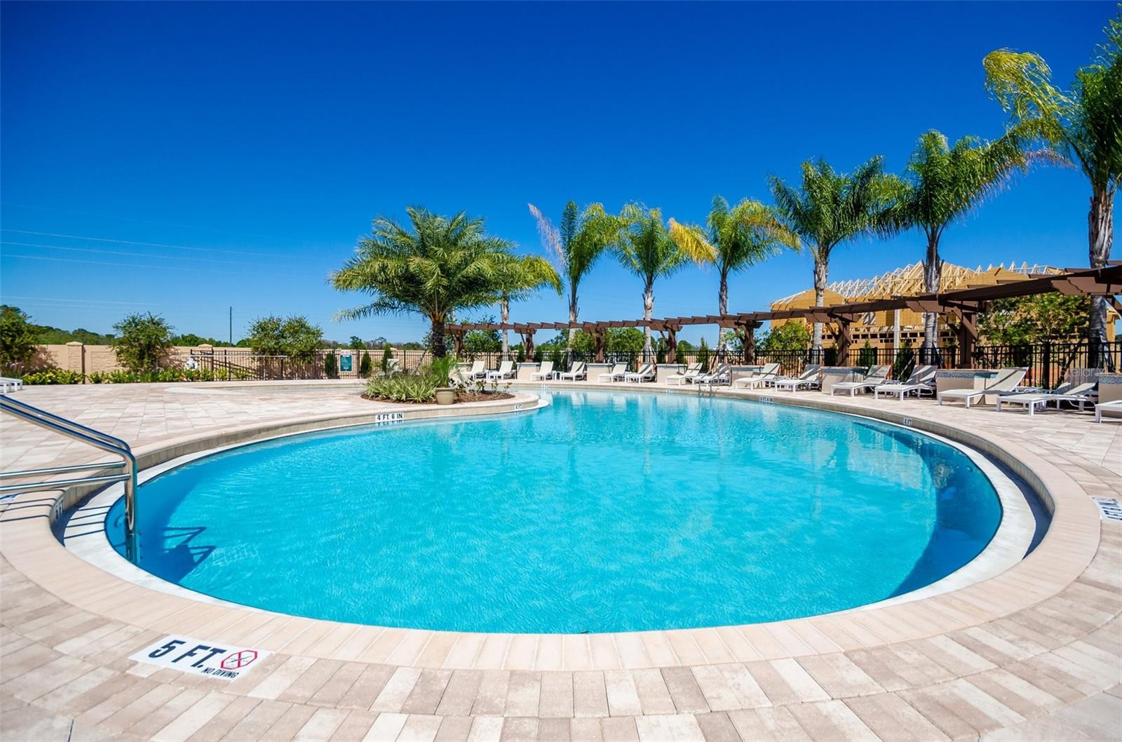 WEST LUCAYA VILLAGE - Residential