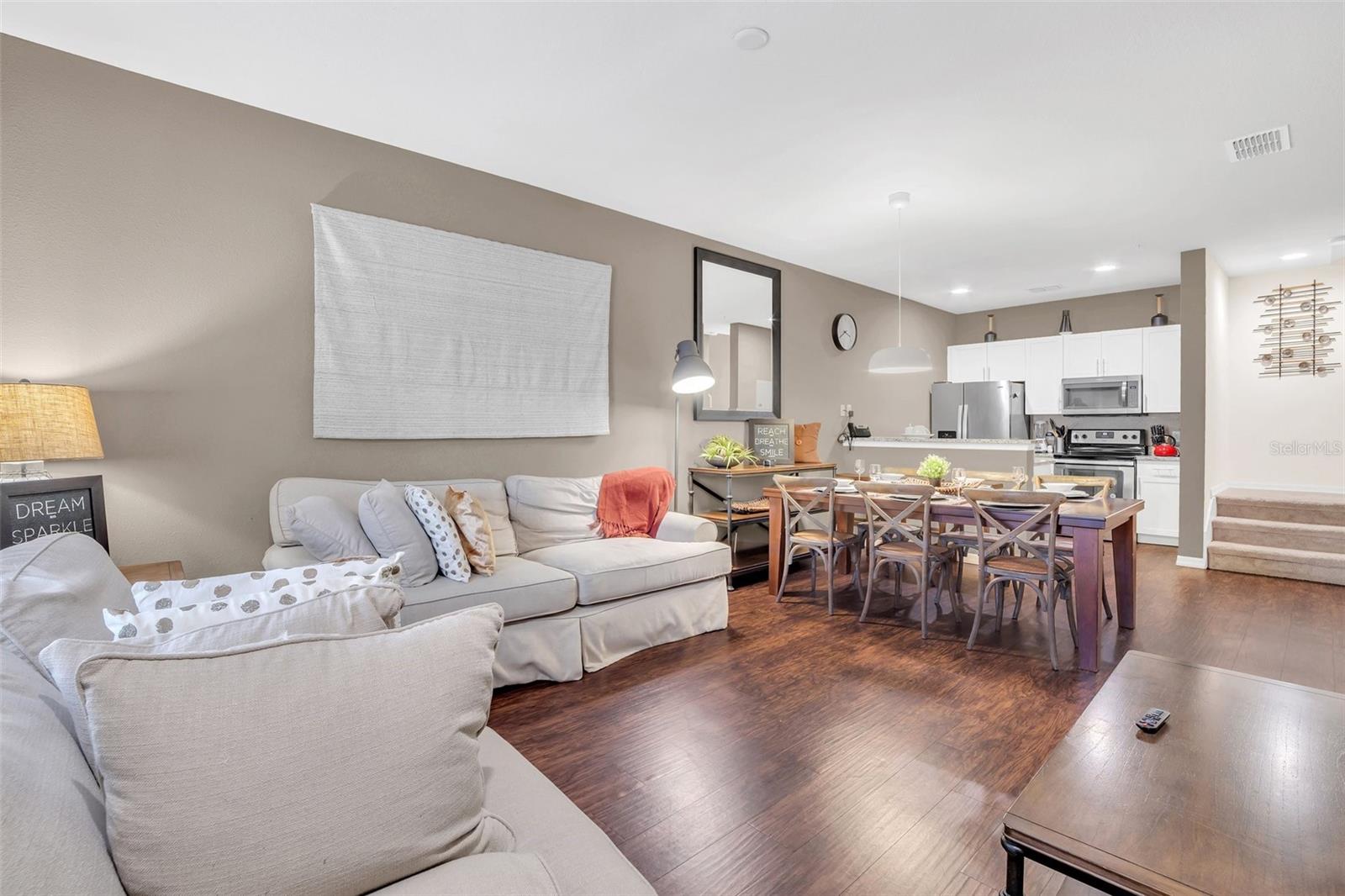 WEST LUCAYA VILLAGE - Residential